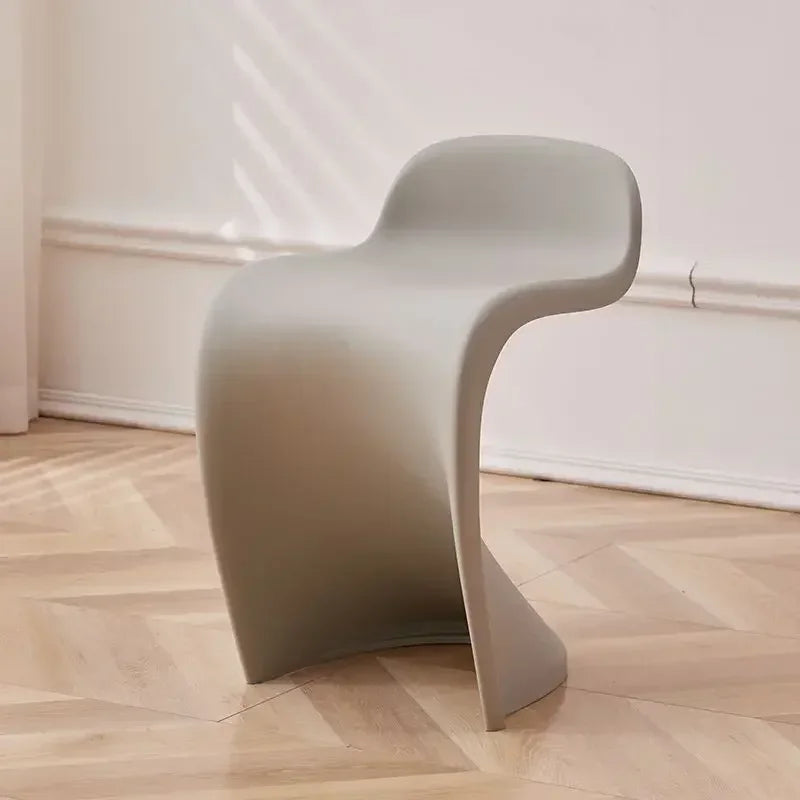 Chaise de maquillage légère au design moderne