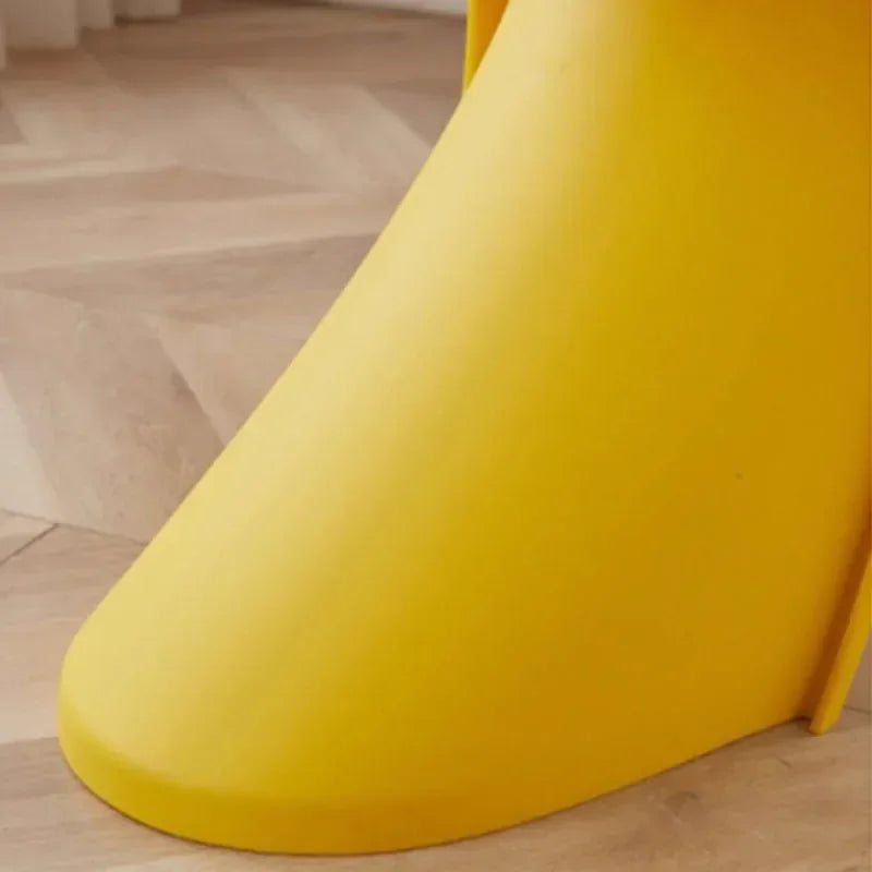 Chaise de maquillage légère au design moderne
