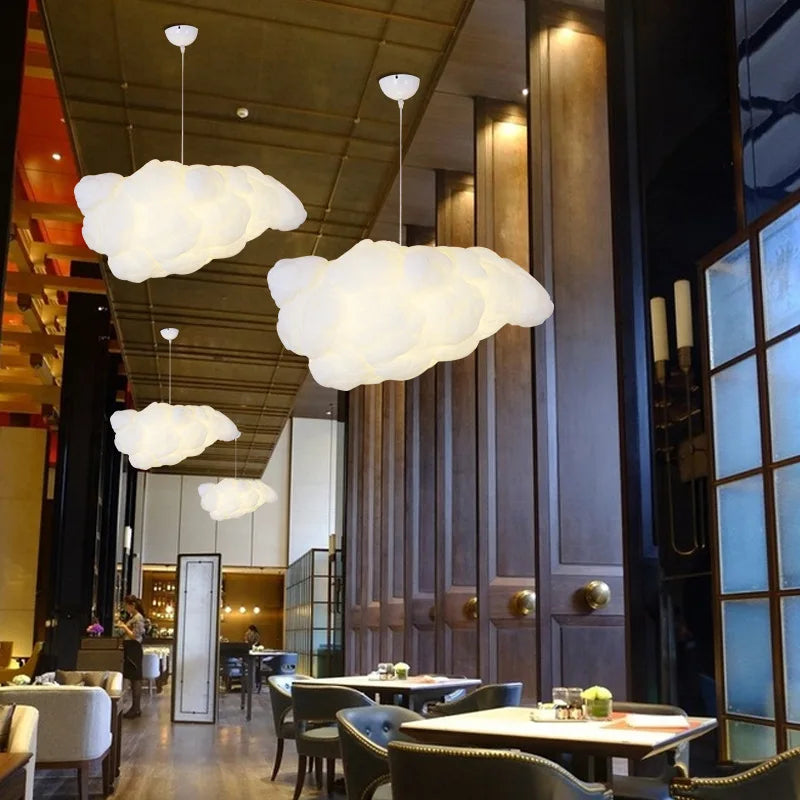 Plafonnier LED suspendu en forme de nuage flottant