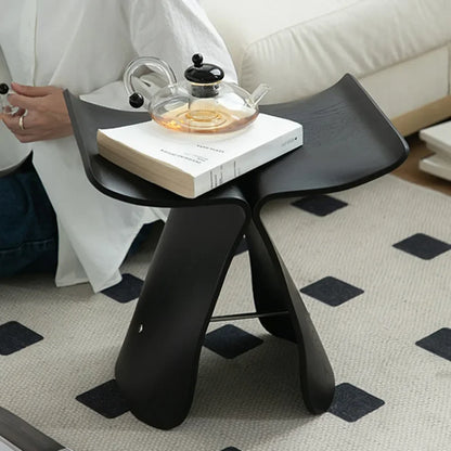 Chaise papillon au design créatif