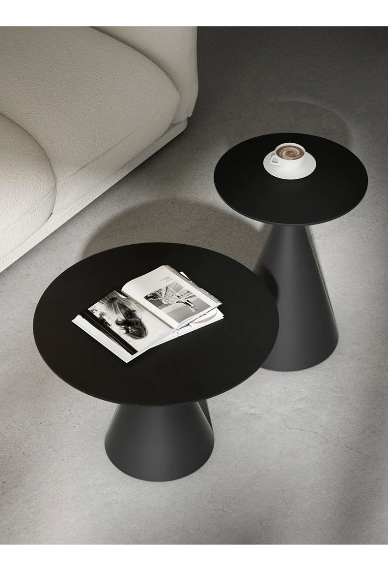Tables basses rondes noires pour salon
