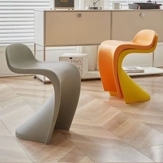 Chaise de maquillage légère au design moderne