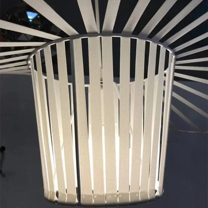 Lampe LED Suspendue au Design Industriel