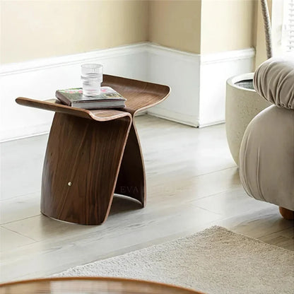 Chaise papillon au design créatif