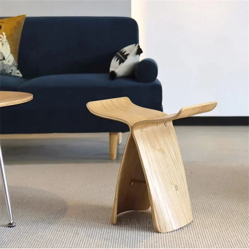 Chaise papillon au design créatif