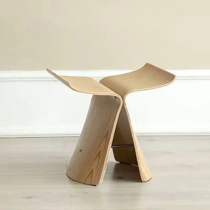 Chaise papillon au design créatif