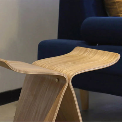 Chaise papillon au design créatif