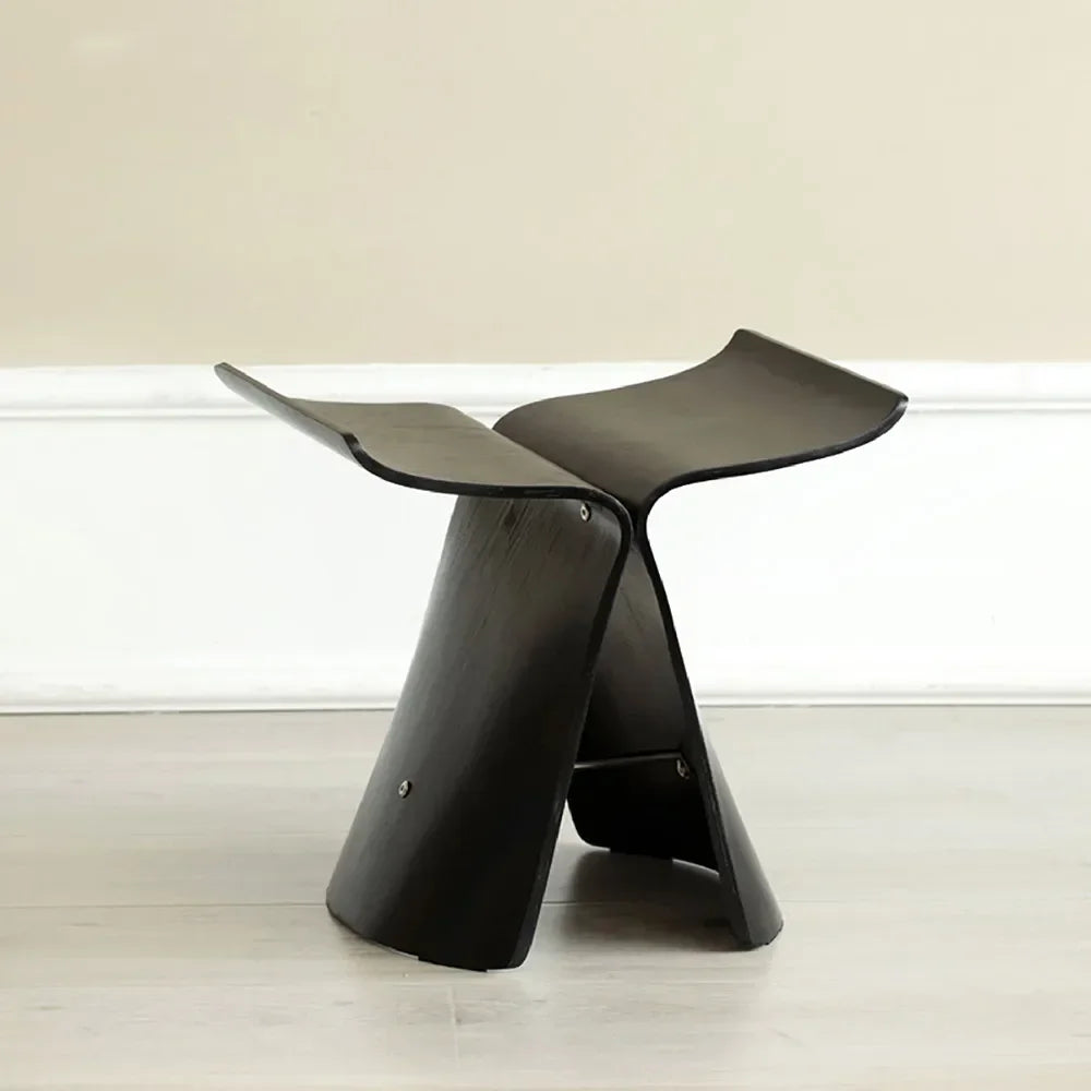 Chaise papillon au design créatif