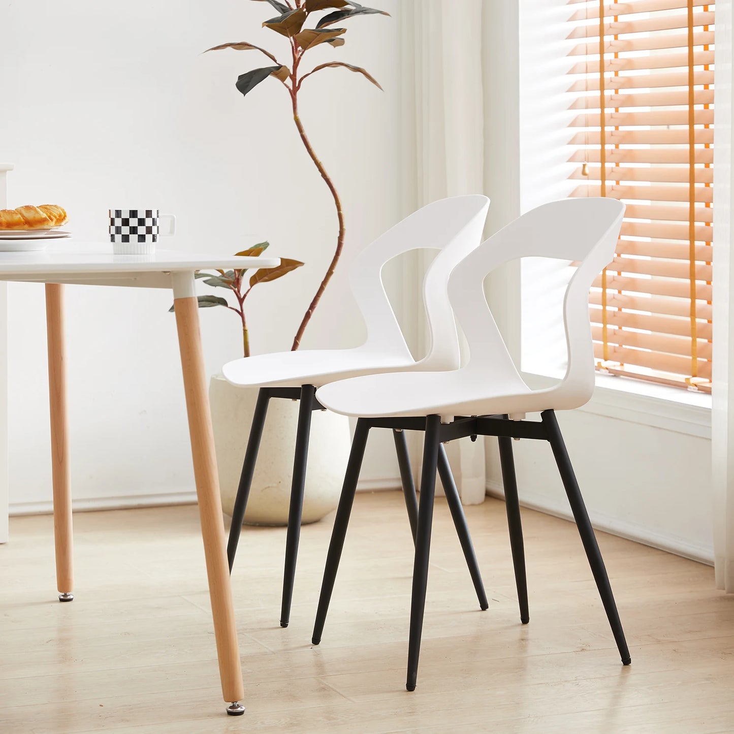 Ensemble de 4 Chaises nordiques au design créatif